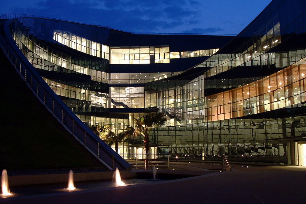 Exterior night view of The Nanyang Technological School of Art, Design, and Media in Singapore by CPG Consultants