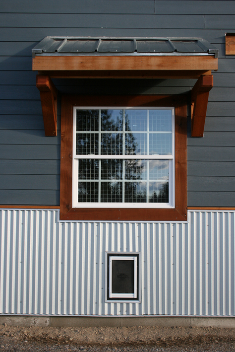 How to Build a Dog Door - Buildipedia